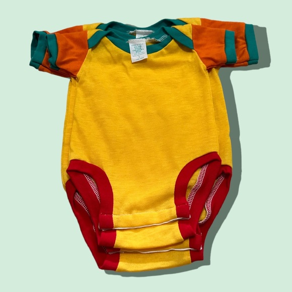 Set of Two Vintage Like New Short Sleeve One Pieces Yellow Orange Red Green - Picture 3 of 8